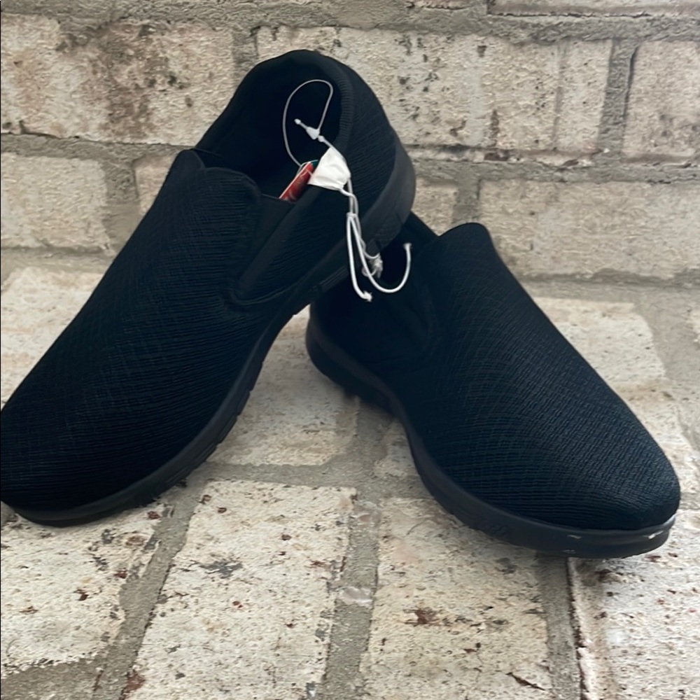 Elegant Black Women's Slip-On Sneakers memory foam